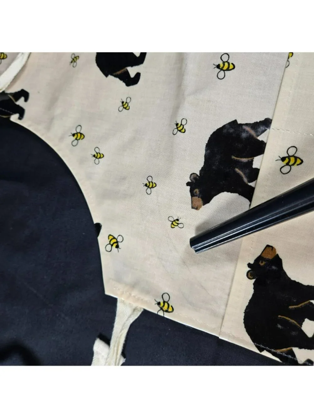 Now Designs Bear & Bee Print YOUTH Apron Cotton w PVC Coating Adjustable Pockets